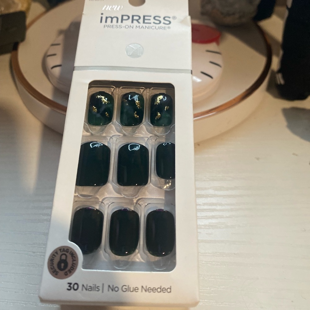 Press on nails - Picture 8 of 11